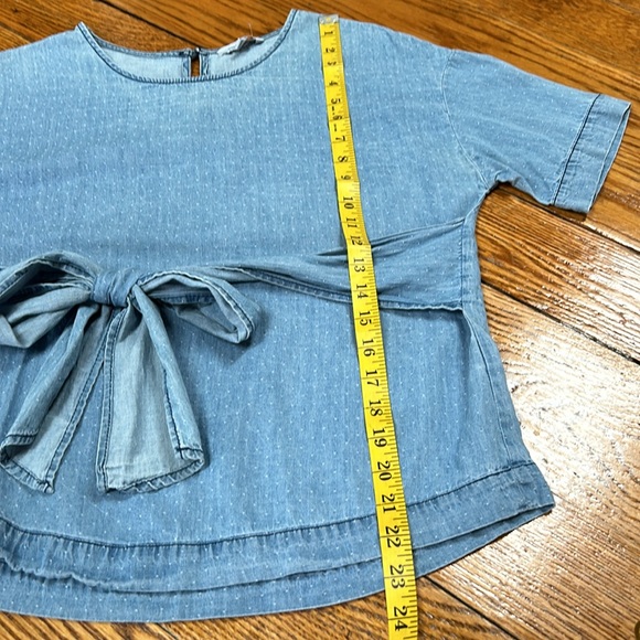 Naked Zebra chambray blue top. Ties in front. Size Small. Good condition - Picture 9 of 11